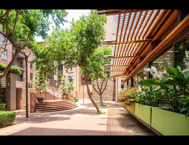 2 BEDROOM APARTMENT FOR SALE IN NEWLANDS